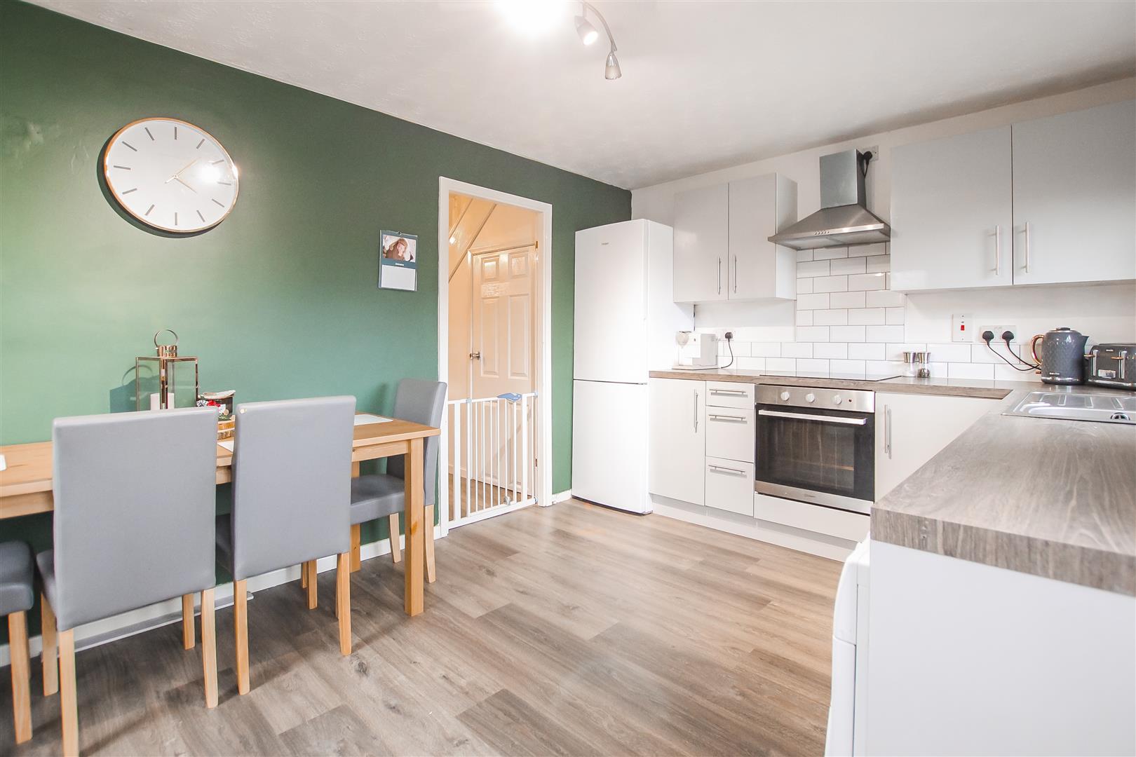 3 Bed End Terrace House For Sale - Main Image
